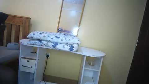 Snapshot of thiccyra90920 chatting on September 22, 10:06 am thickiana online show from September 22, 10:06 am