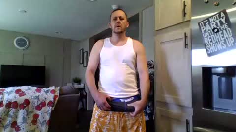 Snapshot of thick_dick11 chatting on April 7, 5:46 pm Val online show from April 7, 5:46 pm