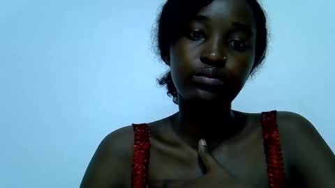 Snapshot of thick_eviey chatting on September 19, 3:08 am love online show from September 19, 3:08 am