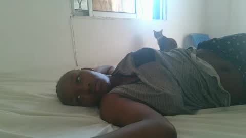 Snapshot of thick_jojo chatting on December 16, 6:10 am Call me Taliee online show from December 16, 6:10 am