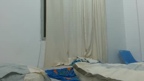 Snapshot of thick_jojo chatting on December 30, 9:29 pm Call me Taliee online show from December 30, 9:29 pm