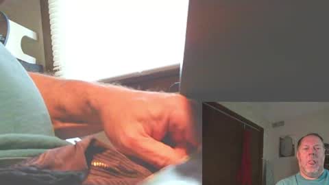 thickcock4u1105 online show from May 24, 4:34 pm
