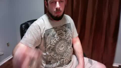 Snapshot of thickcutbacon08 chatting on January 4, 4:33 am thickcutbacon08 online show from January 4, 4:33 am