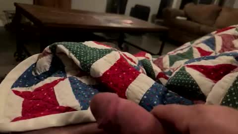 Snapshot of thickdic44 chatting on December 21, 7:15 am thickdic44 online show from December 21, 7:15 am