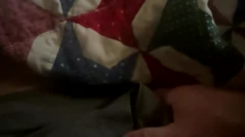 Snapshot of thickdic44 chatting on February 22, 12:45 am thickdic44 online show from February 22, 12:45 am