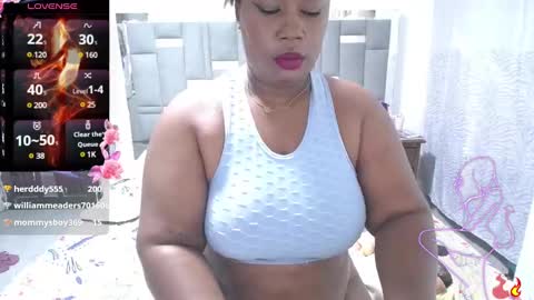 Snapshot of thickebonymilf chatting on February 4, 5:21 am XIOMARA online show from February 4, 5:21 am