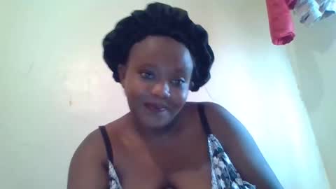 Snapshot of thickianababe chatting on January 3, 5:28 am thickianababe online show from January 3, 5:28 am