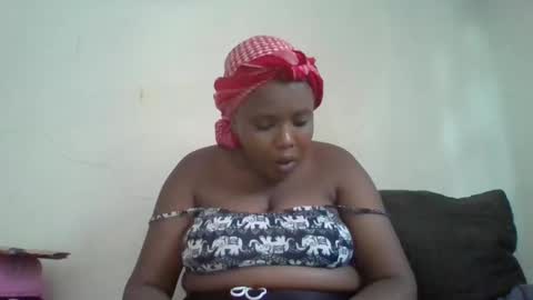 Snapshot of thickianababe chatting on January 7, 12:31 pm thickianababe online show from January 7, 12:31 pm
