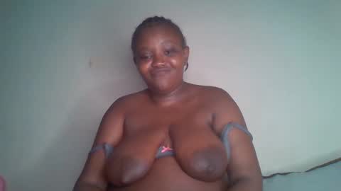 Snapshot of thickianababe chatting on January 26, 5:23 am thickianababe online show from January 26, 5:23 am