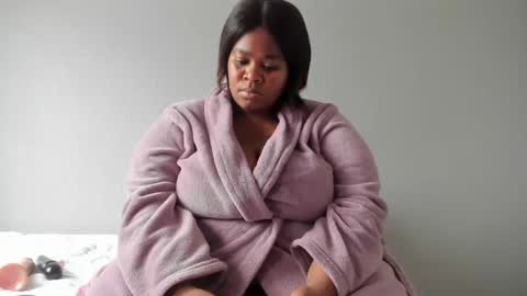 thickleeyanax online show from January 15, 1:09 pm