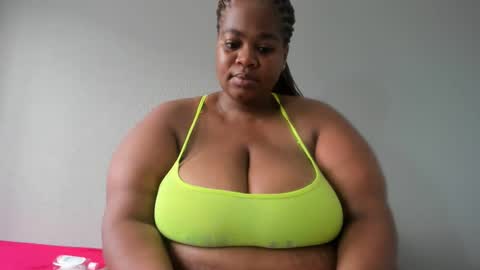 thickleeyanax online show from February 16, 5:04 am