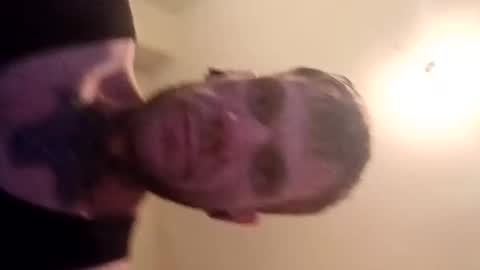 thickmeat3132 online show from May 17, 11:56 pm