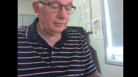 Snapshot of thickmelnik chatting on February 5, 6:13 am James online show from February 5, 6:13 am