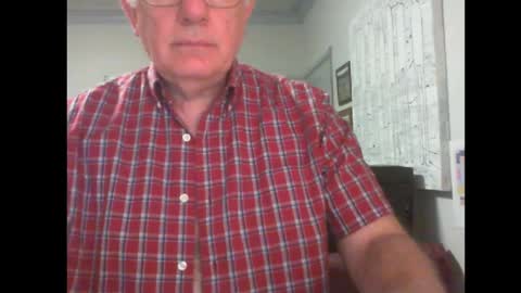 Snapshot of thickmelnik chatting on February 14, 12:47 pm James online show from February 14, 12:47 pm