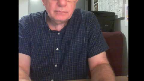 Snapshot of thickmelnik chatting on February 25, 1:17 pm James online show from February 25, 1:17 pm