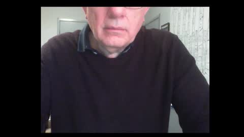 Snapshot of thickmelnik chatting on December 2, 12:10 pm James online show from December 2, 12:10 pm