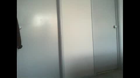 Snapshot of thickmelnik chatting on May 16, 6:54 am James online show from May 16, 6:54 am