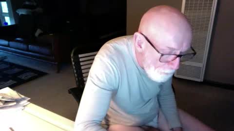 Snapshot of thickmorninwood chatting on May 3, 2:12 pm thickmorninwood online show from May 3, 2:12 pm