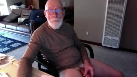Snapshot of thickmorninwood chatting on May 15, 3:19 pm thickmorninwood online show from May 15, 3:19 pm