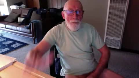 Snapshot of thickmorninwood chatting on May 16, 3:33 pm thickmorninwood online show from May 16, 3:33 pm