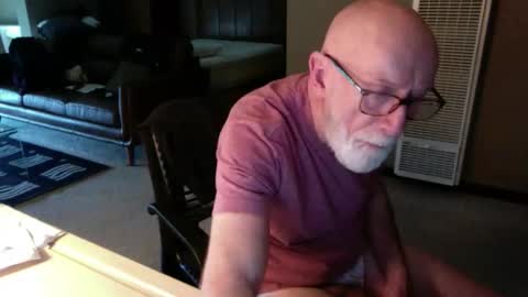 Snapshot of thickmorninwood chatting on May 29, 3:32 pm thickmorninwood online show from May 29, 3:32 pm