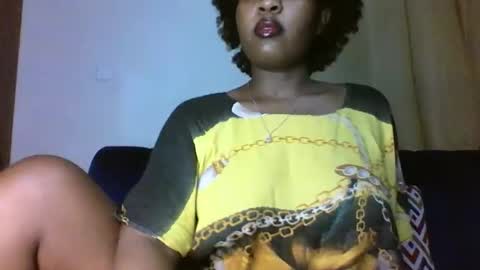 thickyannah online show from November 21, 12:10 am