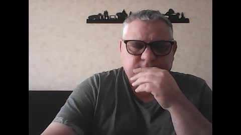 Thierrysymp online show from February 4, 10:32 am