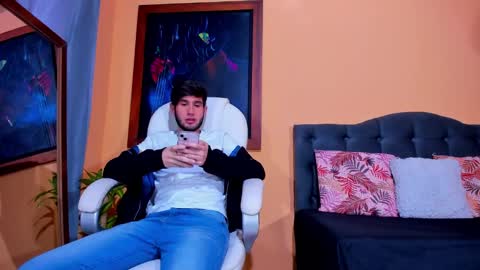 Thiiago online show from December 5, 12:44 pm