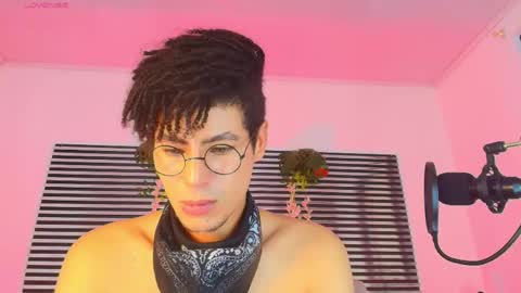 Thiago Saenzz online show from May 30, 5:21 pm