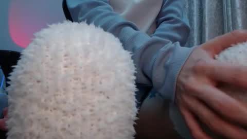 sara online show from March 11, 2:17 am