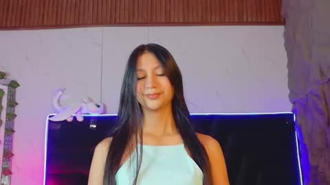 Snapshot of thin_eva chatting on June 13, 6:50 pm Eva online show from June 13, 6:50 pm