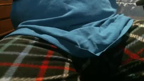 Snapshot of thomas0032 chatting on February 2, 1:55 am thomas0032 online show from February 2, 1:55 am