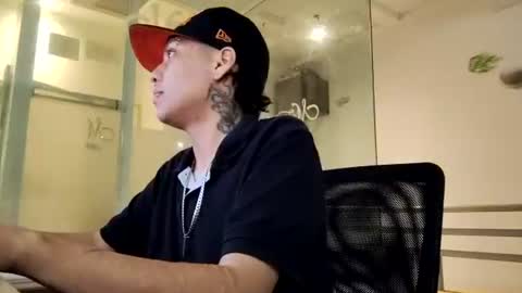thomas27f online show from November 24, 4:12 am