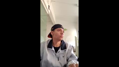 thomas27f online show from November 29, 7:39 pm