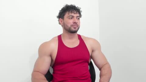 Snapshot of thomas_brandon chatting on October 18, 3:09 am Thomas Brandon online show from October 18, 3:09 am