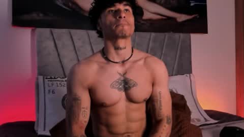 Snapshot of thomas_fit1 chatting on November 8, 5:01 pm Thomas 3 JUST STAY AND BE MY LAST LOVE online show from November 8, 5:01 pm