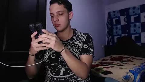 ---Thomas--- online show from November 1, 12:23 am