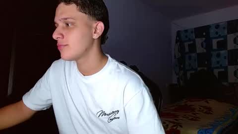 ---Thomas--- online show from November 6, 8:04 am