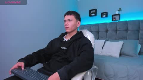 Thomas online show from February 4, 12:11 pm