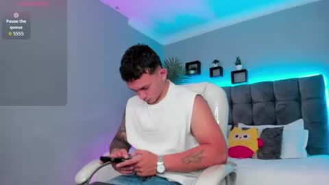Thomas online show from June 10, 1:54 pm