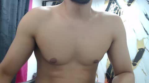 Snapshot of thomas_neuman chatting on November 24, 9:14 pm Thomas online show from November 24, 9:14 pm