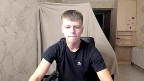 Snapshot of thomas_shelbivip chatting on October 9, 8:29 pm Tomas online show from October 9, 8:29 pm