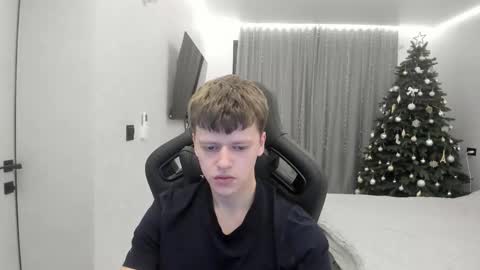 Snapshot of thomas_shelbivip chatting on January 31, 7:11 pm Tomas online show from January 31, 7:11 pm