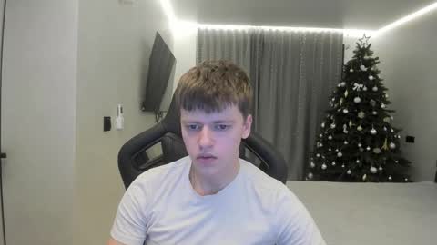 Snapshot of thomas_shelbivip chatting on February 2, 10:52 pm Tomas online show from February 2, 10:52 pm