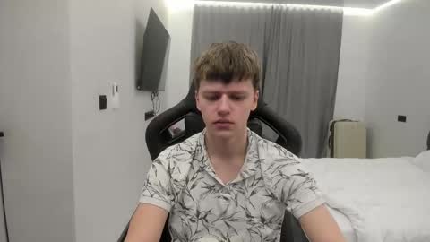 Snapshot of thomas_shelbivip chatting on February 7, 1:53 am Tomas online show from February 7, 1:53 am