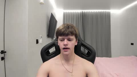 Snapshot of thomas_shelbivip chatting on March 16, 11:20 pm Tomas online show from March 16, 11:20 pm