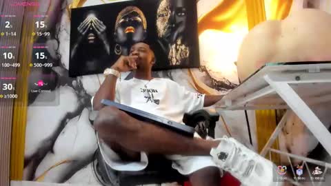 Snapshot of thomas_shelbys chatting on November 27, 3:30 am Thomas online show from November 27, 3:30 am