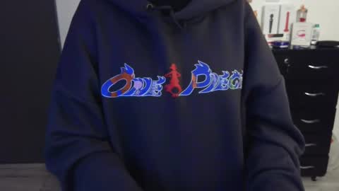 Snapshot of thomascooper_cams chatting on January 25, 12:27 am VALERIA online show from January 25, 12:27 am