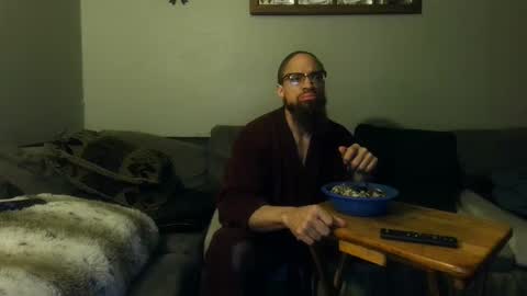 Snapshot of thomasgwhitecft chatting on February 15, 4:36 am FatherTime online show from February 15, 4:36 am