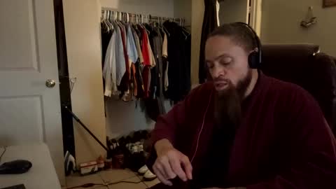 Snapshot of thomasgwhitecft chatting on February 21, 4:37 pm FatherTime online show from February 21, 4:37 pm